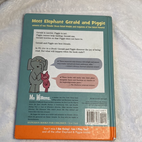 We Are In A Book - An Elephant & Piggie Book by Mo Willems - Picture 4 of 5